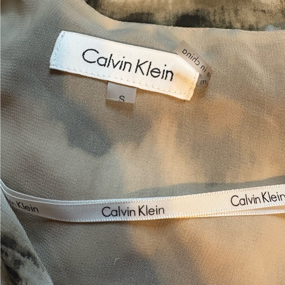 Calvin Klein Women's S Cream and Brown Long Sleeve Blouse - Picture 5 of 6